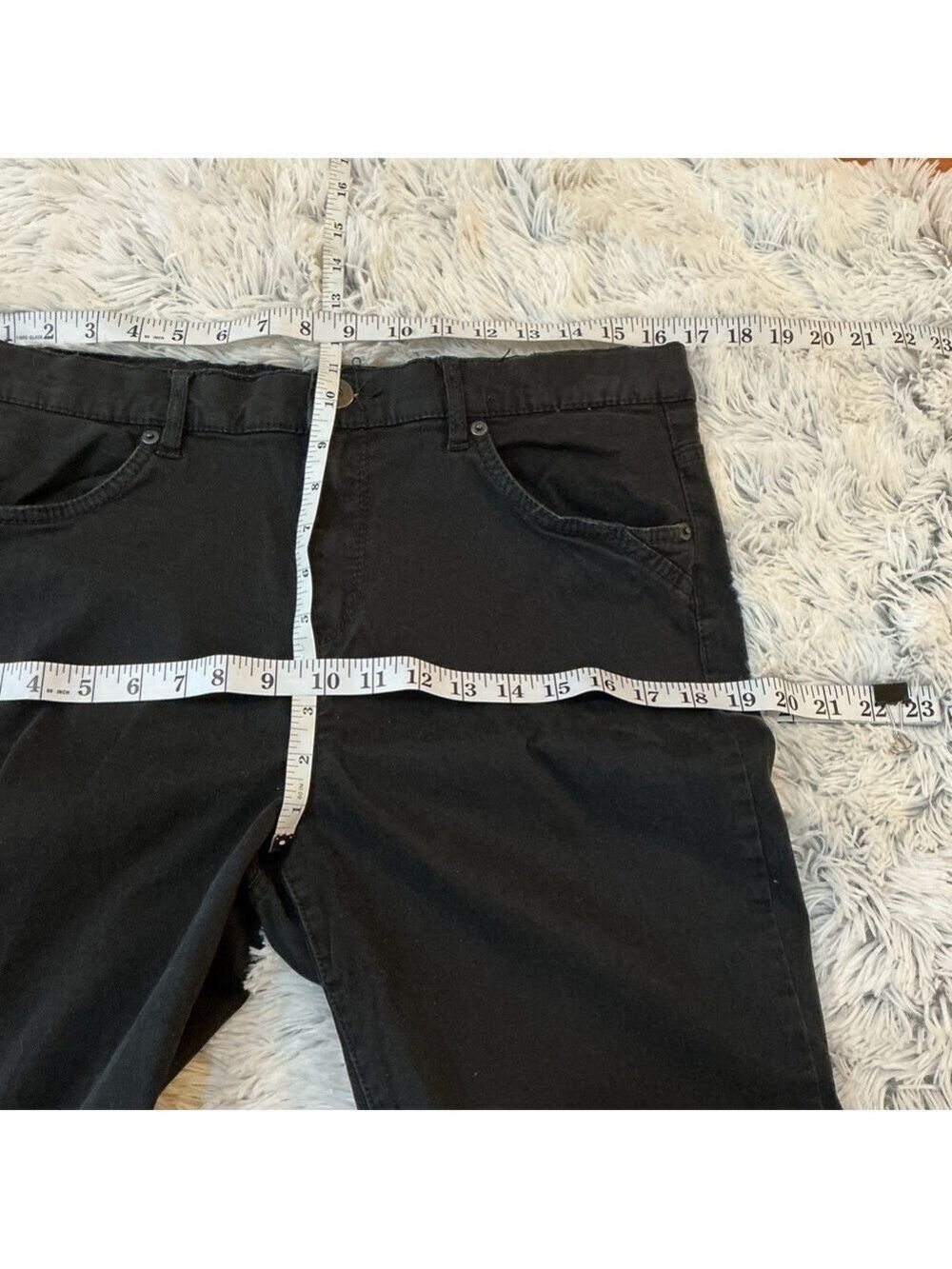 Unionbay black 5 pocket skinny jeans
Woman’s Juniors size 17 - Picture 4 of 13